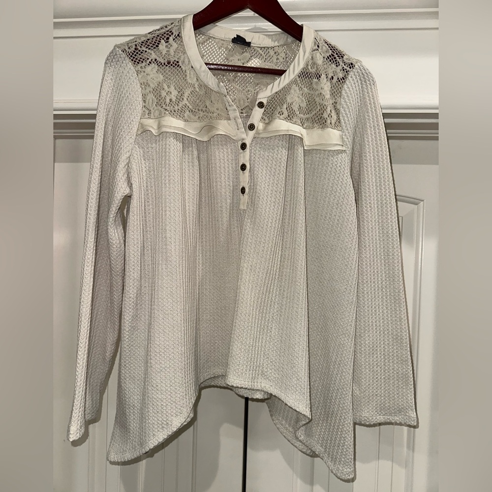 Summer & Rose XL Cream Lace Thermal Henley Top Adella High Low Long Sleeve